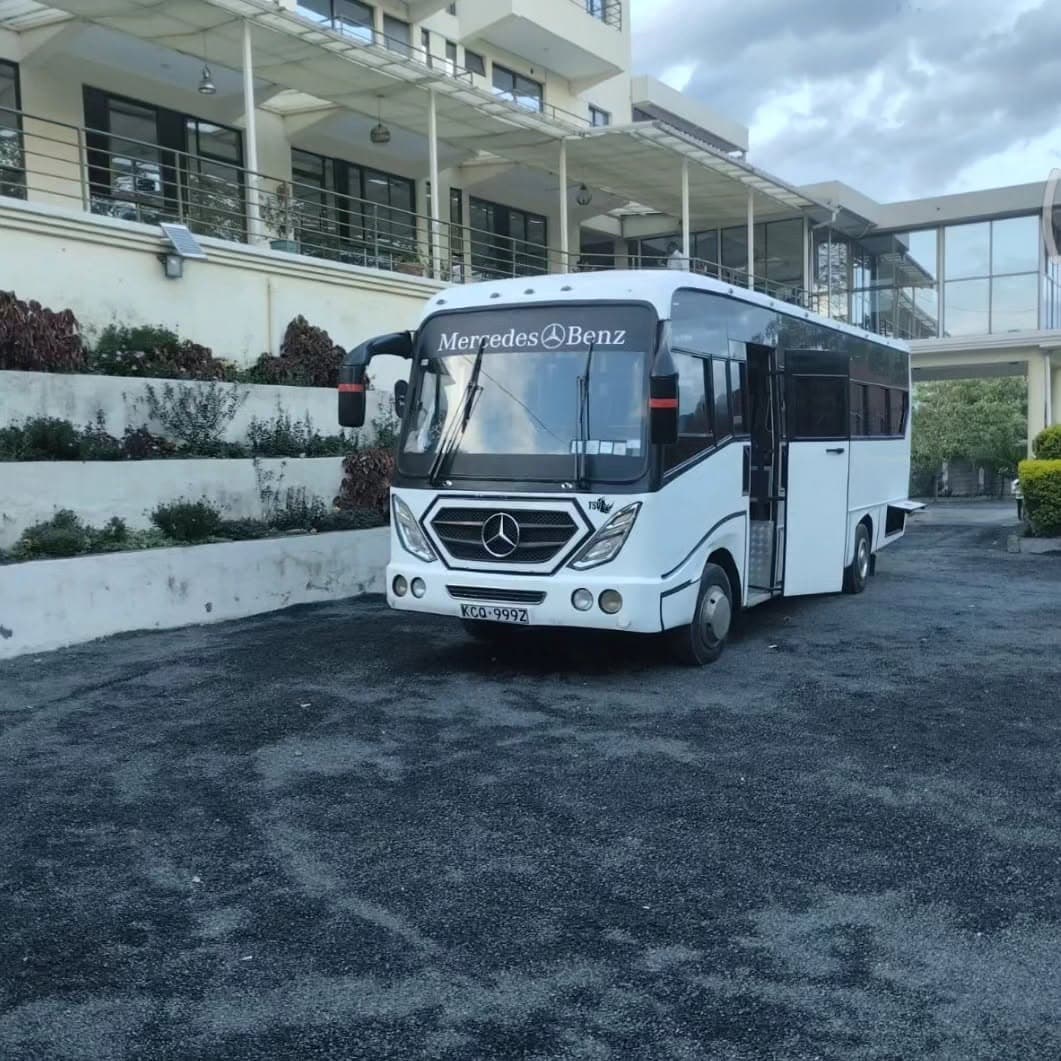 Isuzu 29-Seater